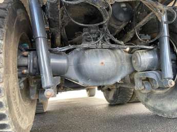 Camion porteur Mercedes Arocs 3343