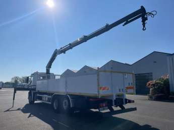 Camion porteur Mercedes Antos 2532
