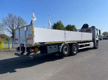 Camion porteur Mercedes Antos 2532