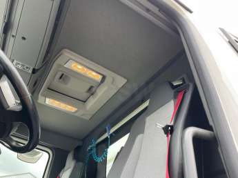Camion porteur Renault C430 