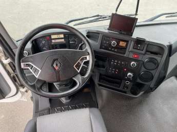 Camion porteur Renault C430 