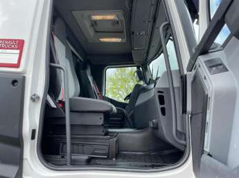 Camion porteur Renault C430 
