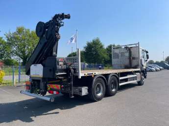 Camion porteur Renault C380 