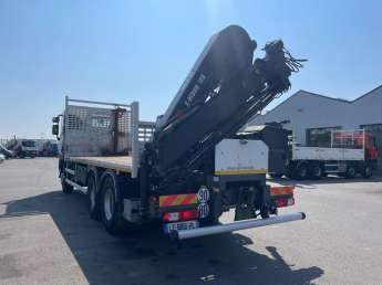 Camion porteur Renault C380 