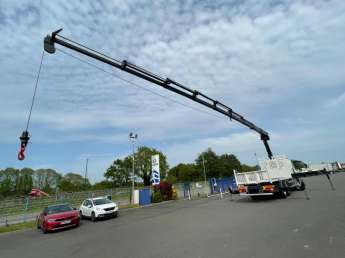 Camion porteur Renault C380 
