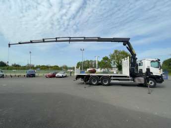 Camion porteur Renault C380 