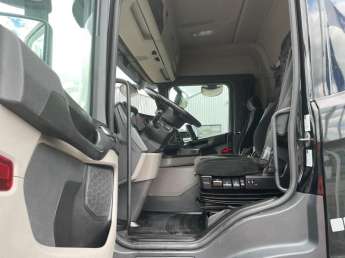 Camion porteur Scania G280 