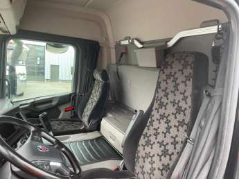 Camion porteur Scania G280 