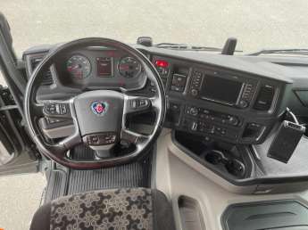 Camion porteur Scania G280 