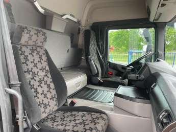 Camion porteur Scania G280 