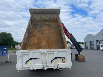 Camion porteur Renault C380 
