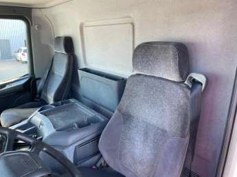 Camion porteur Scania 114G340 