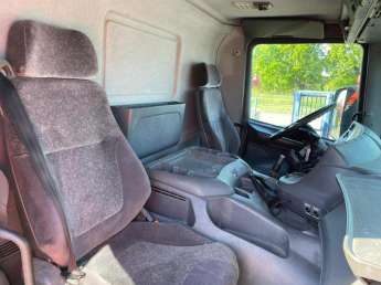 Camion porteur Scania 114G340 