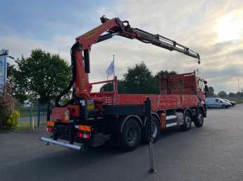 Camion porteur Renault C430 