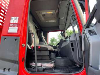 Camion porteur Renault C430 