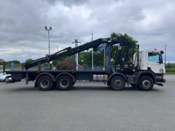 Camion porteur Scania P 380