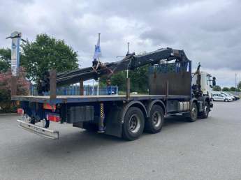 Camion porteur Scania P 380