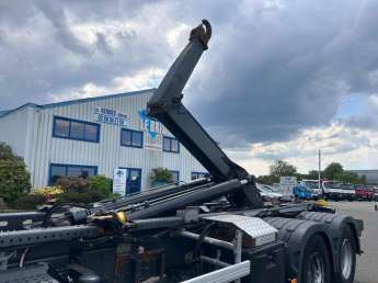 Camion porteur Renault C-Series 430.26