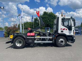 Camion porteur Iveco EUROCARGO 160E250 