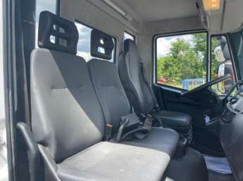Camion porteur Iveco EUROCARGO 160E250 