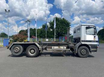 Camion porteur Mercedes ACTROS 25.40 