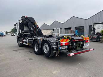 Camion porteur Renault C440 