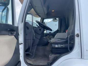 Camion porteur Renault MIDLUM 270 DXi 