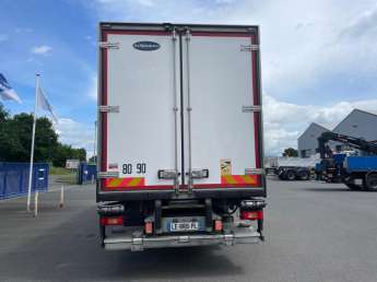 Camion porteur Renault D WIDE 320 