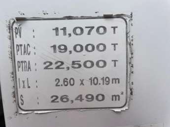 Camion porteur Renault D WIDE 320 