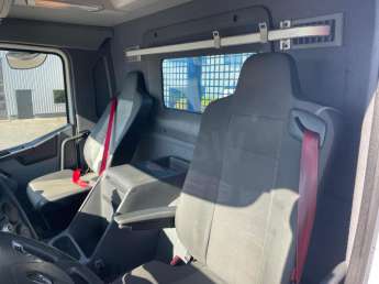Camion porteur Renault C430 