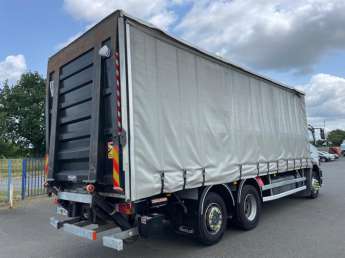 Camion porteur Mercedes AXOR 25.33 