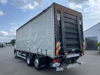 Camion porteur Mercedes AXOR 25.33 