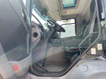 Camion porteur DAF CF 530 