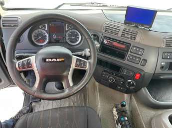 Camion porteur DAF CF 530 
