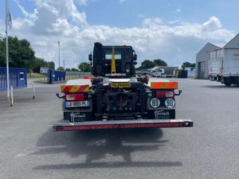Camion porteur DAF CF 530 