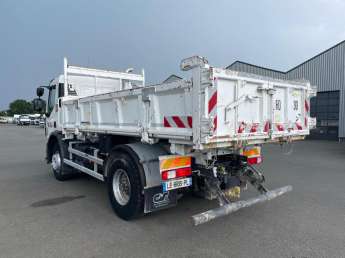 Camion porteur Renault C380 
