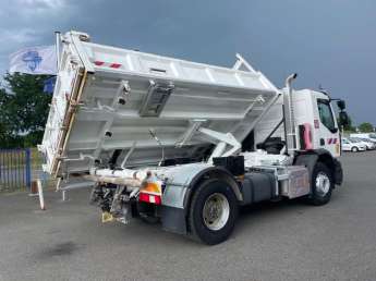 Camion porteur Renault C380 