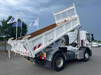 Camion porteur Renault C380 