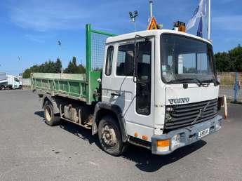 Camion porteur Volvo FL6 