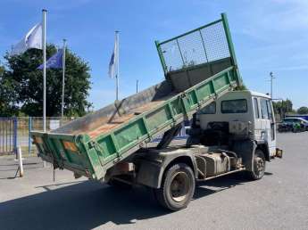 Camion porteur Volvo FL6 