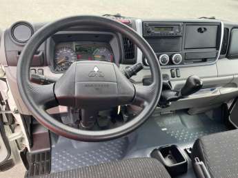 Utilitaire Mitsubishi Fuso Canter 