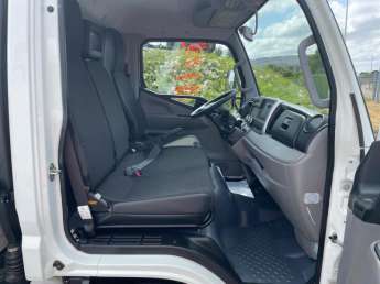 Utilitaire Mitsubishi Fuso Canter 