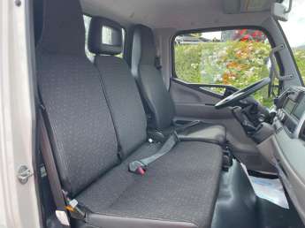 Utilitaire Mitsubishi Fuso Canter 