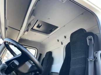 Camion porteur Mercedes ATEGO 12.18 