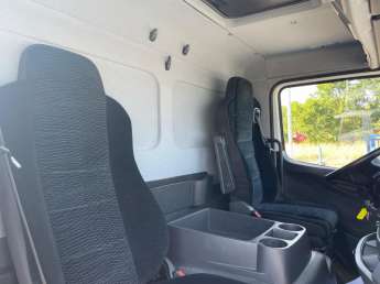 Camion porteur Mercedes ATEGO 12.18 