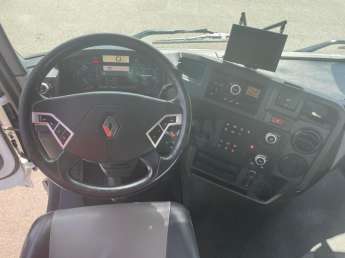 Camion porteur Renault C430 