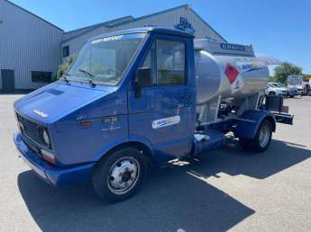 Camion porteur Iveco DAILY 35.10