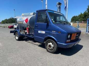 Camion porteur Iveco DAILY 35.10 