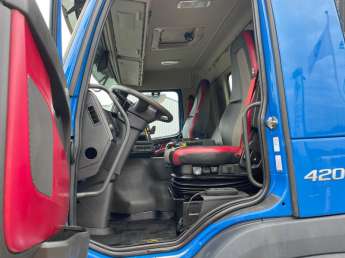 Camion porteur Volvo FMX 420 