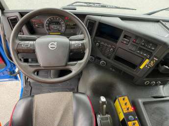 Camion porteur Volvo FMX 420 